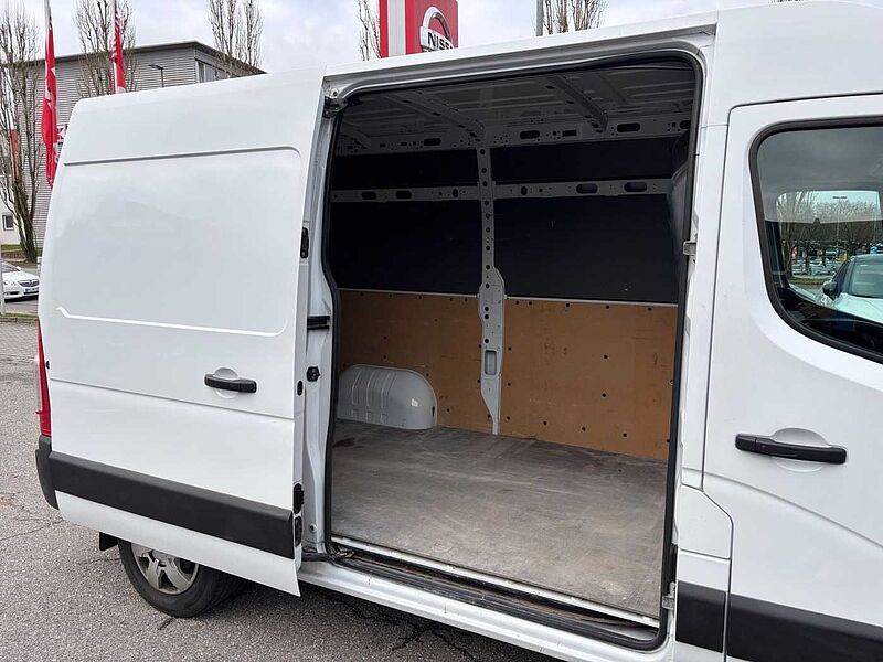 Nissan NV400 F35.17 L2H2 FWD Schaltgetriebe - Comfort